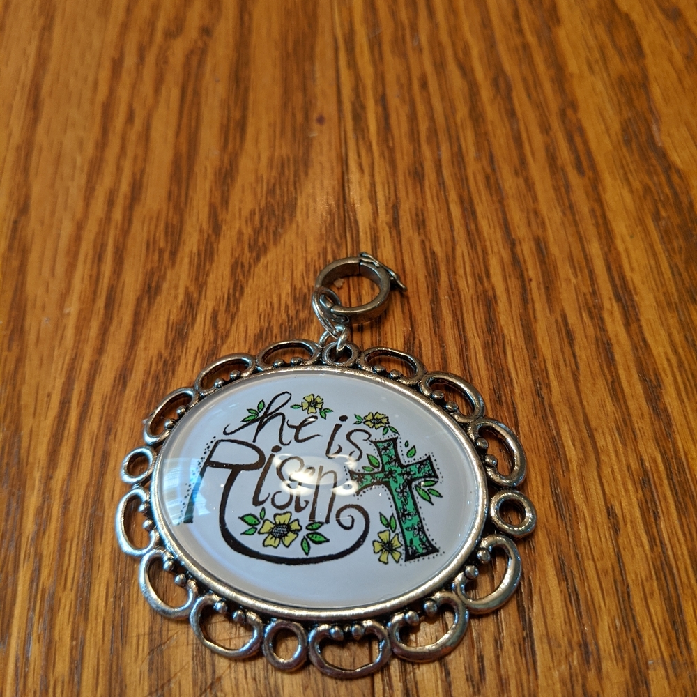 Plunder pendant
